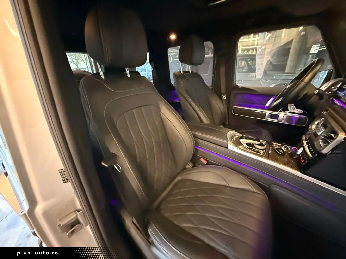 MERCEDES-BENZ G 400d Neuwertig  Superior  Night  AHK  Carbon