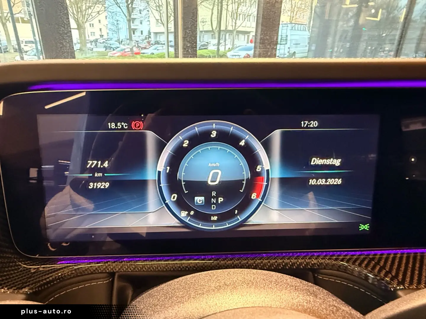 MERCEDES-BENZ G 400d Neuwertig  Superior  Night  AHK  Carbon