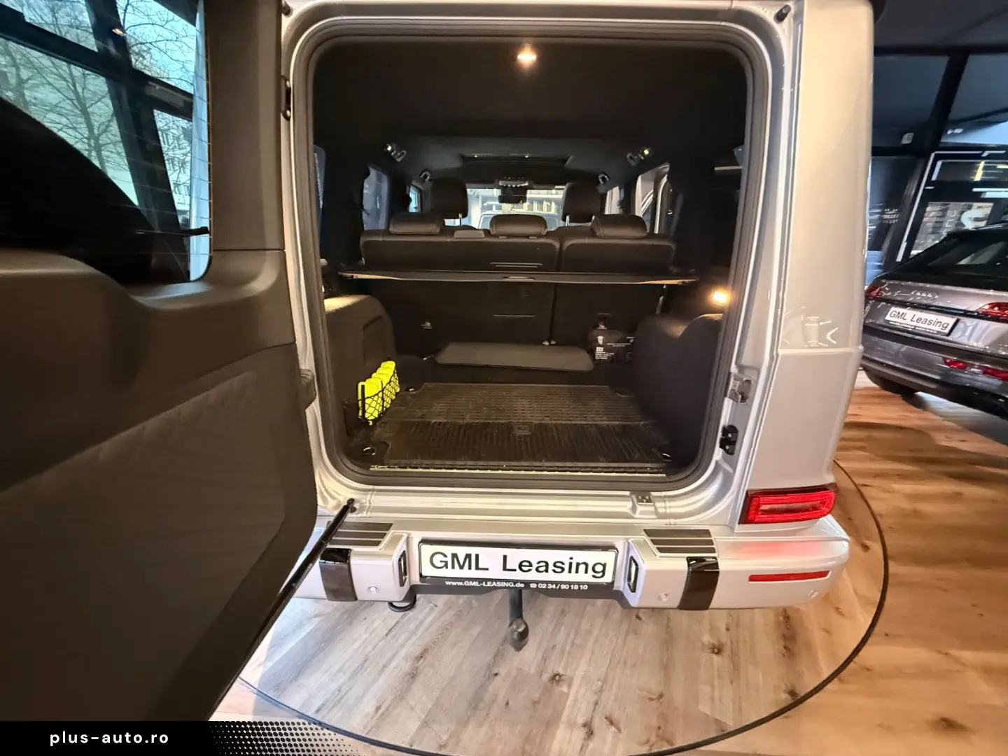 MERCEDES-BENZ G 400d Neuwertig  Superior  Night  AHK  Carbon