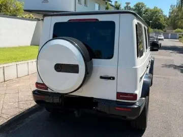 MERCEDES-BENZ G 500