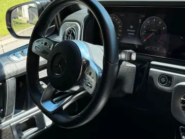 MERCEDES-BENZ G 500