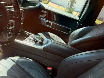 MERCEDES-BENZ G 500