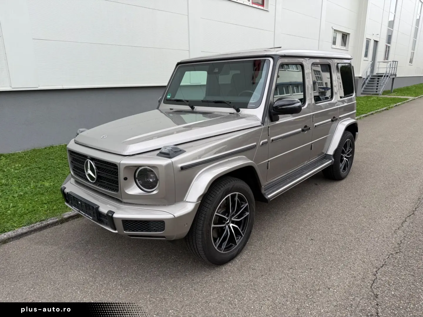 MERCEDES-BENZ G 400 d AMG