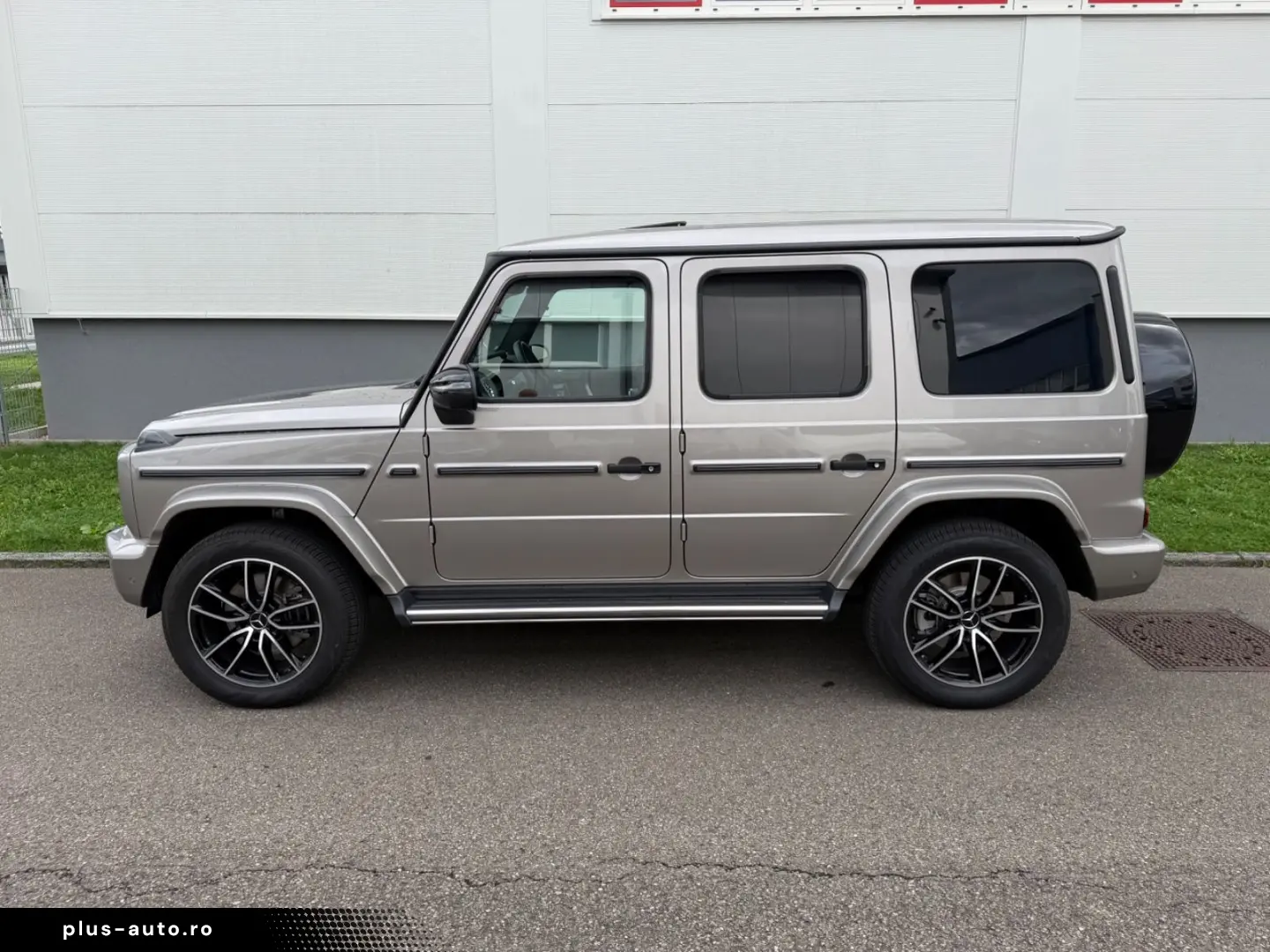 MERCEDES-BENZ G 400 d AMG