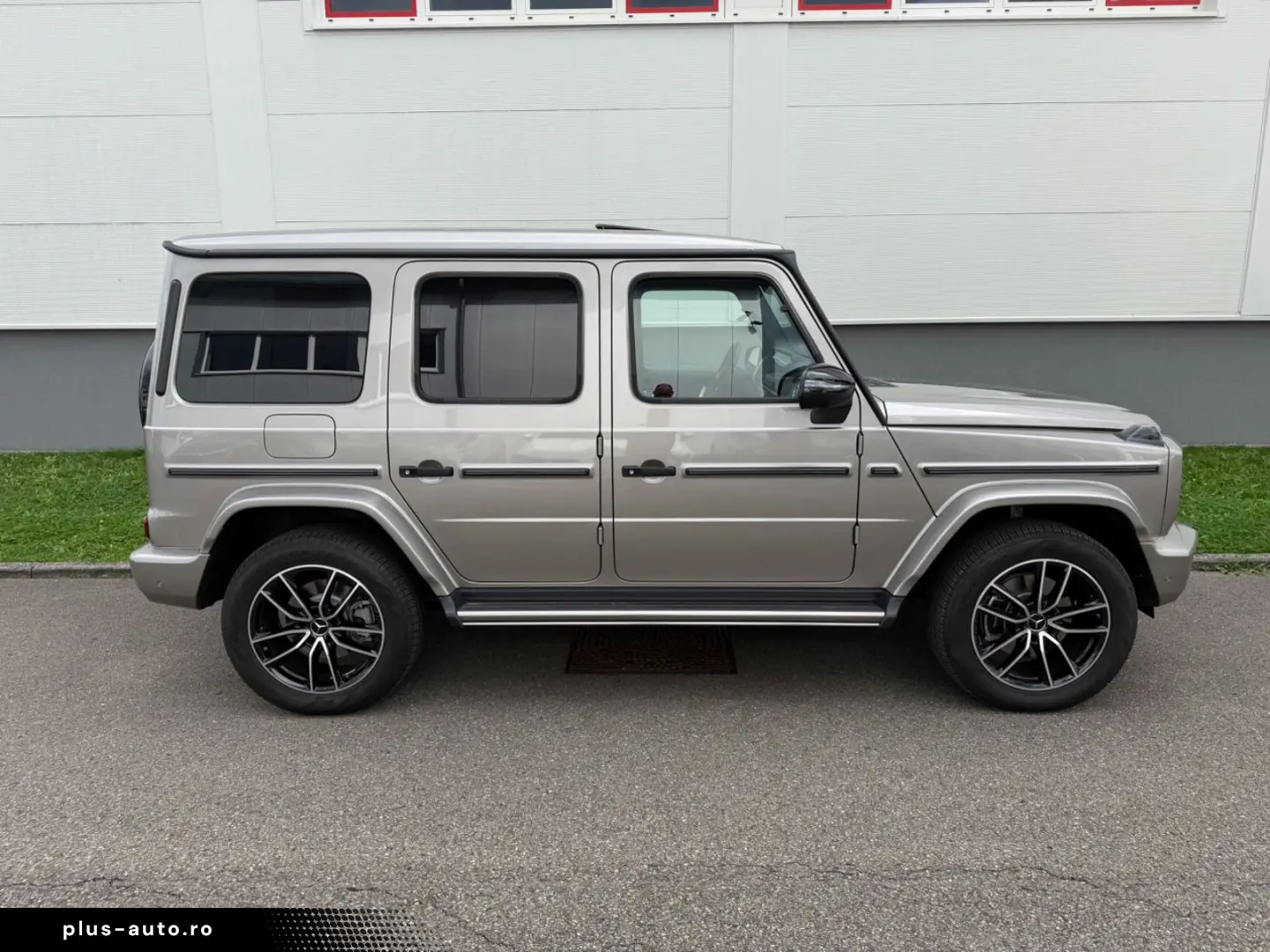 MERCEDES-BENZ G 400 d AMG