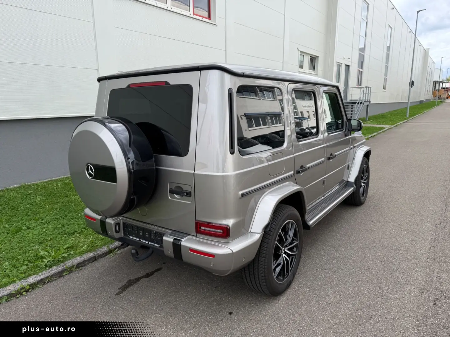 MERCEDES-BENZ G 400 d AMG