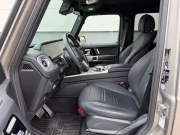 MERCEDES-BENZ G 400 d AMG