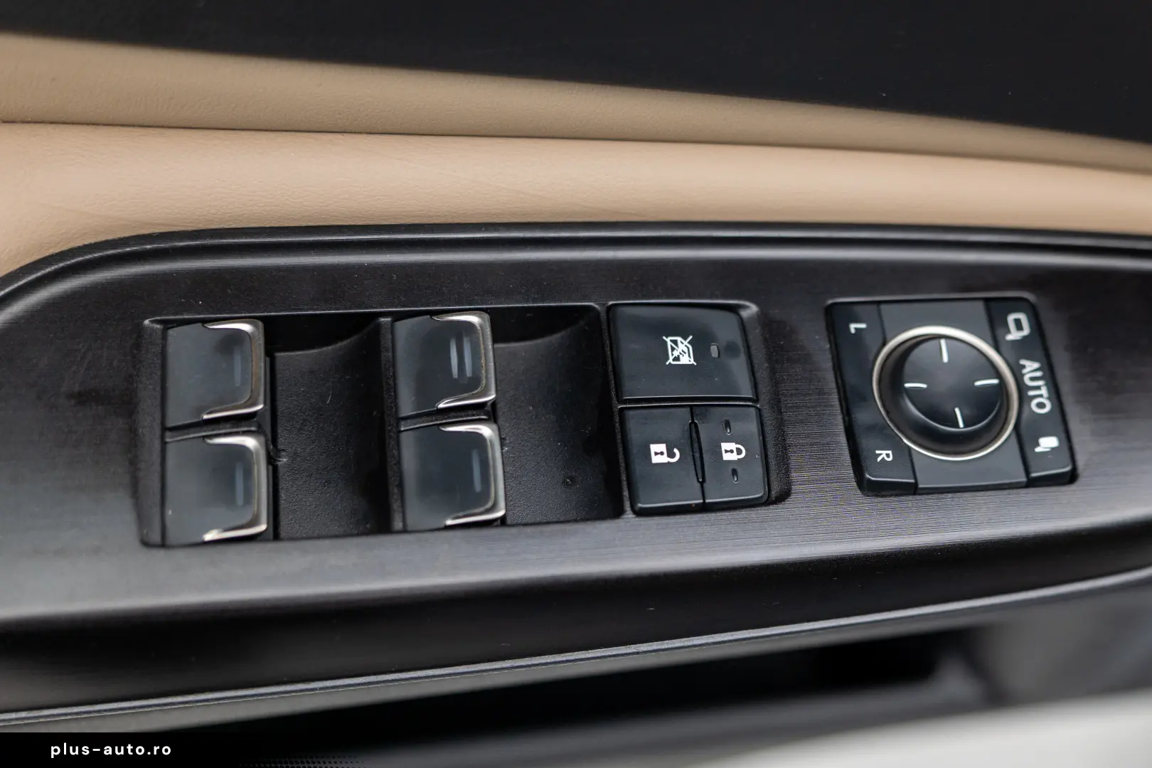 Lexus ES300h - Executive - Garantie - Istoric