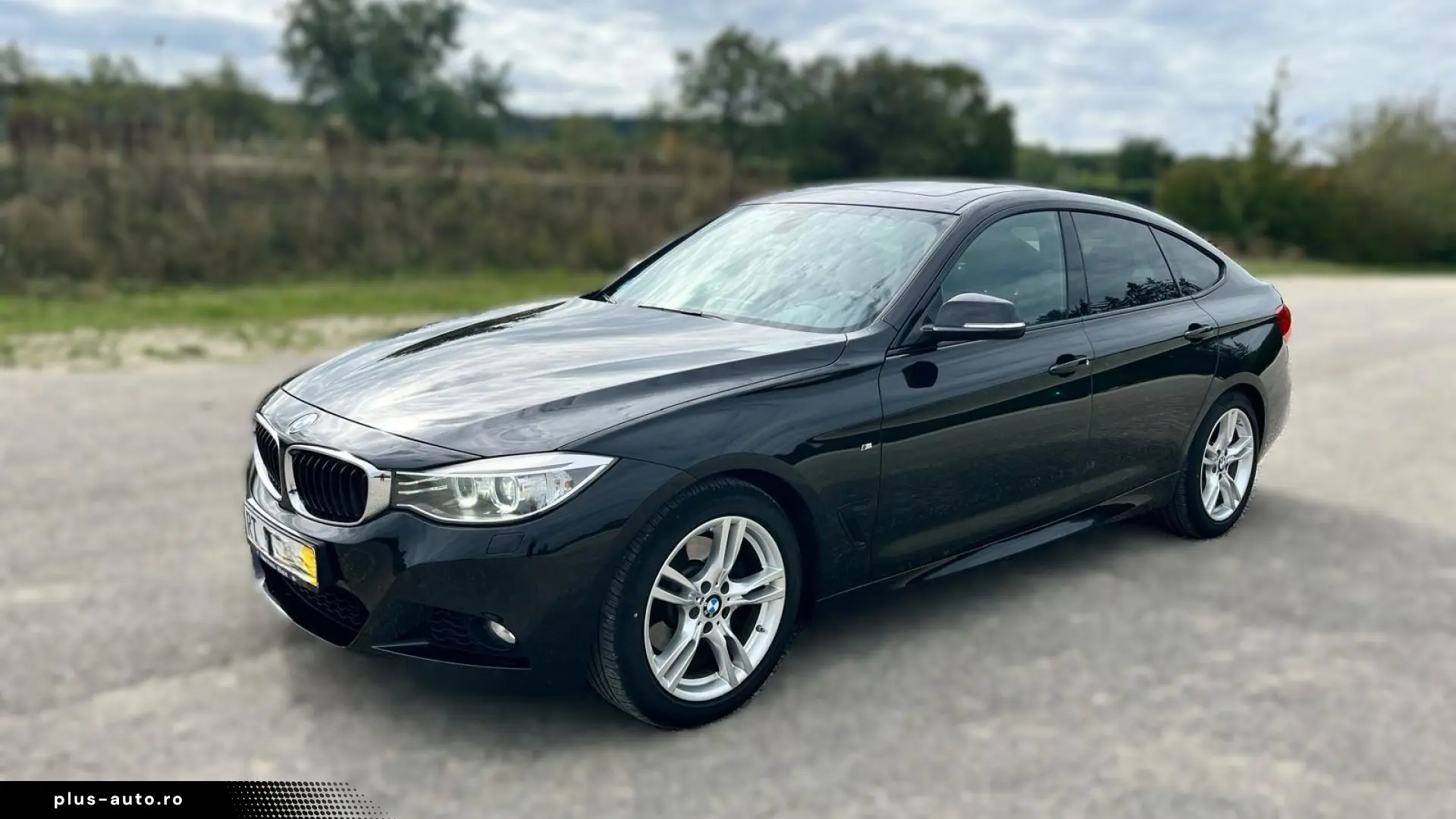 BMW 330d GT din 2015   Panorama   Alcantara