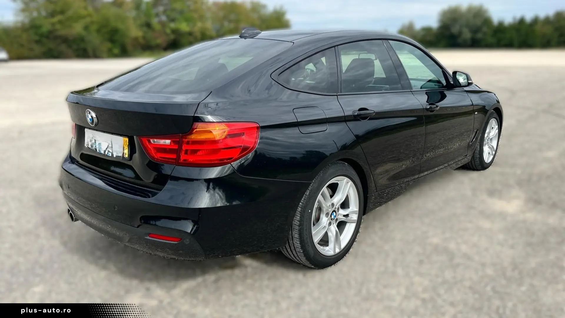 BMW 330d GT din 2015   Panorama   Alcantara