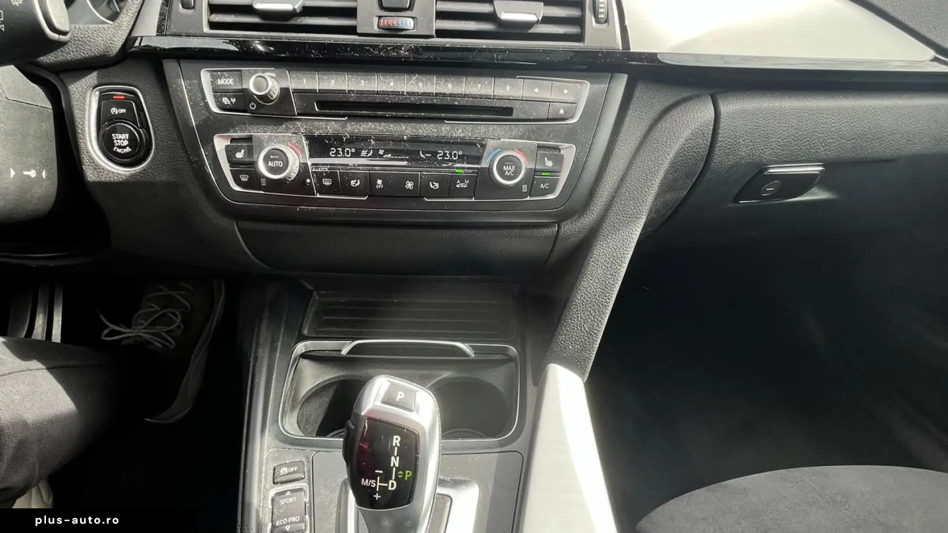 BMW 330d GT din 2015   Panorama   Alcantara