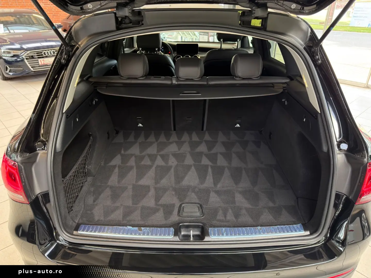 MERCEDES-BENZ GLC 220d 4Matic