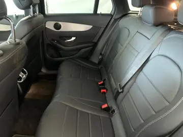 MERCEDES-BENZ GLC 300 4M