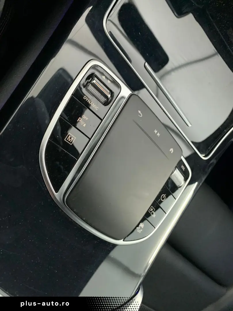 MERCEDES-BENZ GLC 300 4M