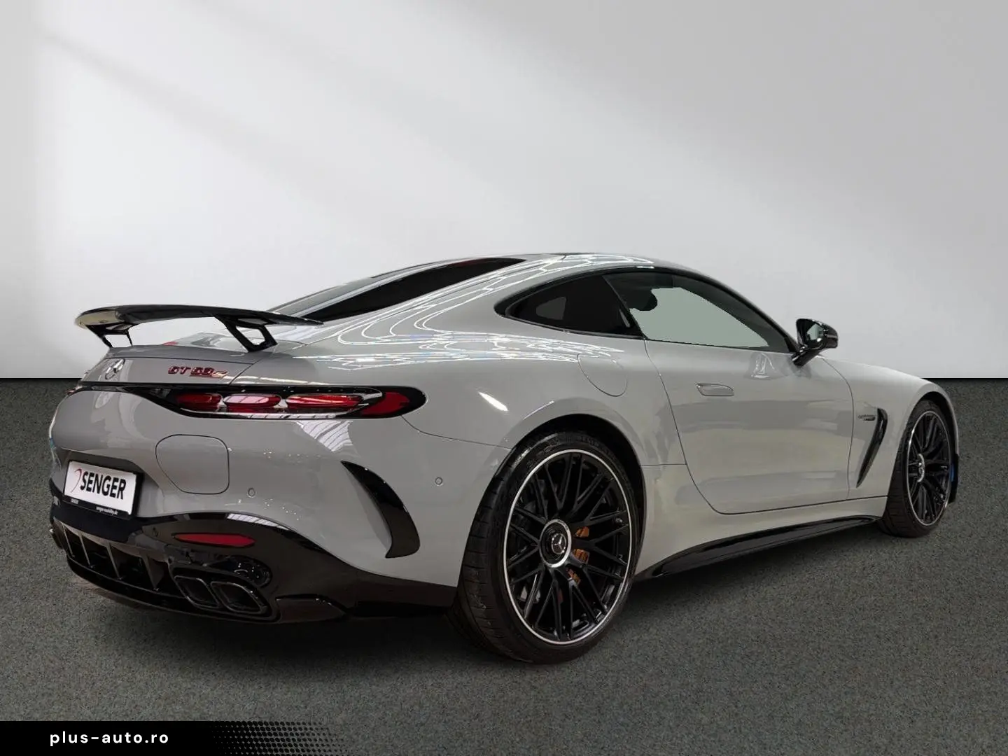 MERCEDES-BENZ AMG GT 63 S E Performance Night Burmester Pano