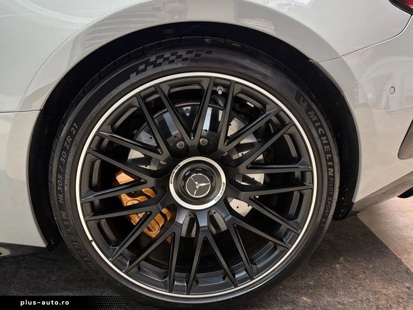 MERCEDES-BENZ AMG GT 63 S E Performance Night Burmester Pano