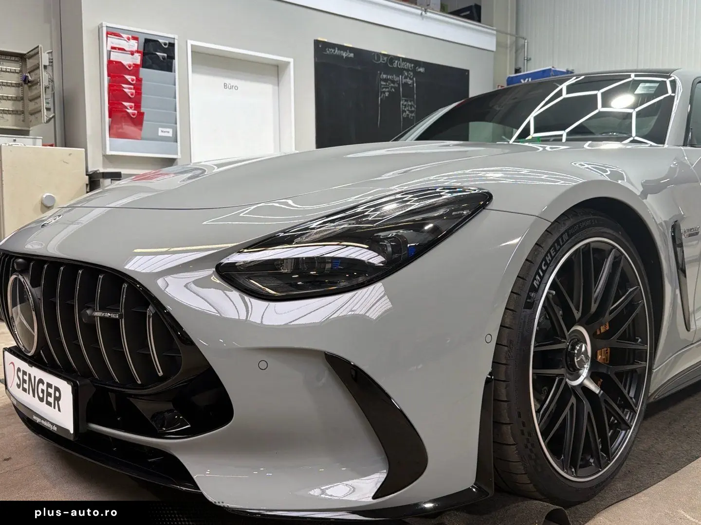 MERCEDES-BENZ AMG GT 63 S E Performance Night Burmester Pano