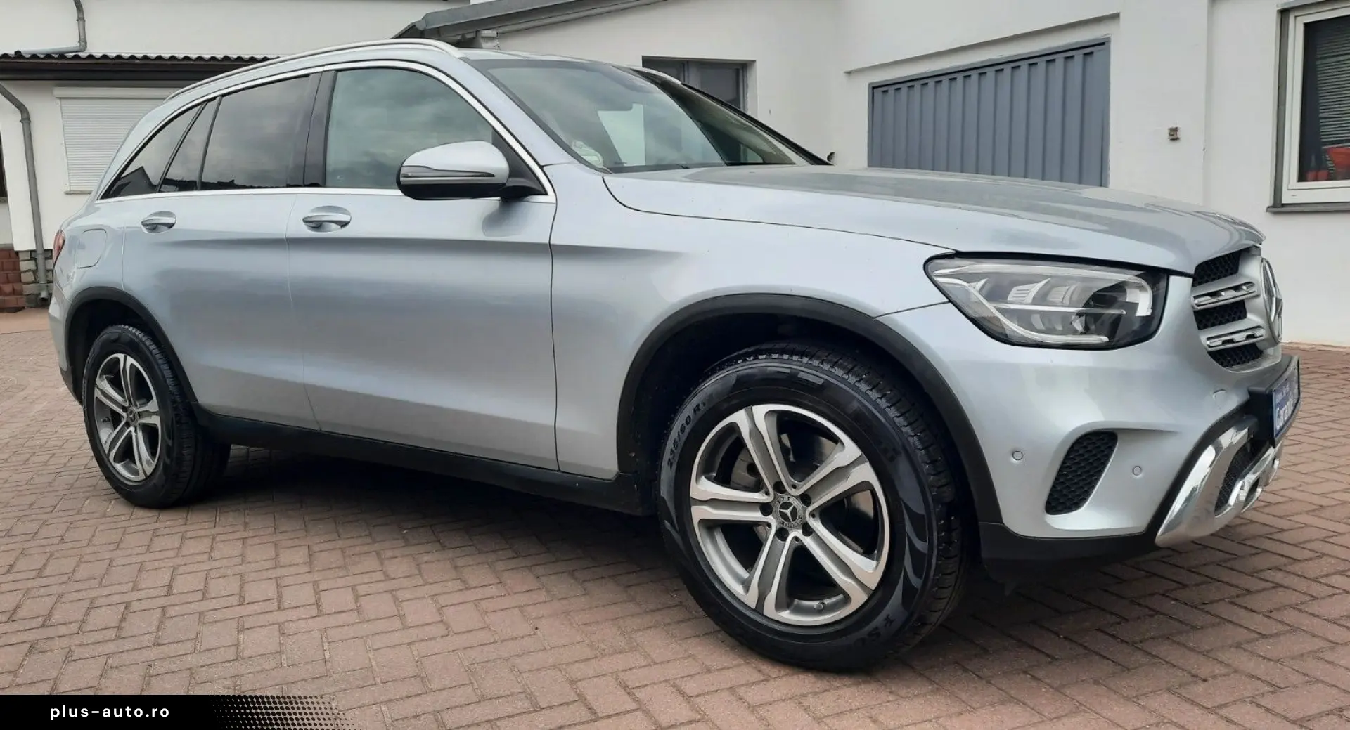 MERCEDES-BENZ GLC 220 d 4Matic