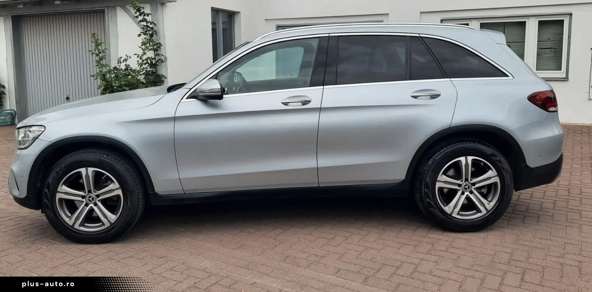 MERCEDES-BENZ GLC 220 d 4Matic