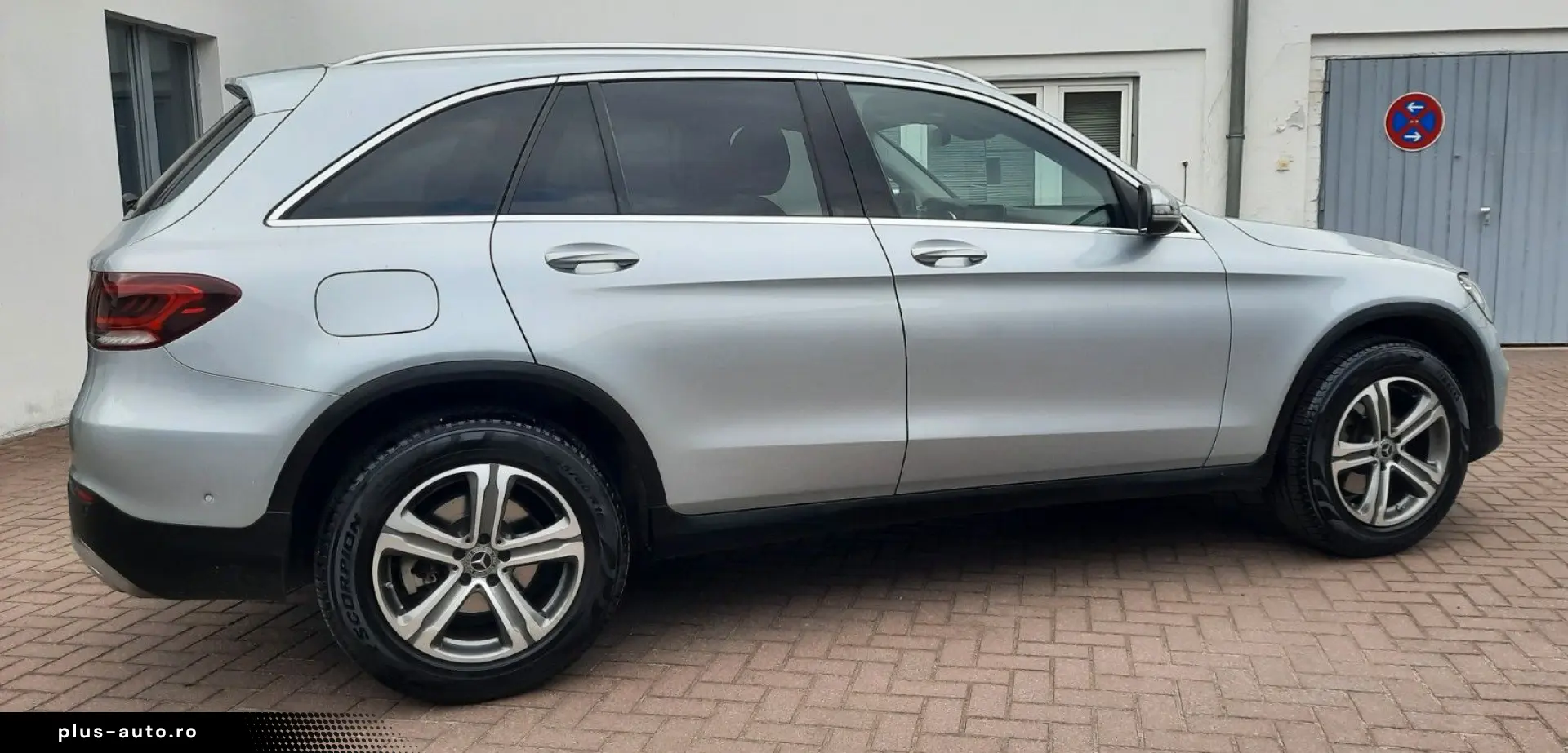 MERCEDES-BENZ GLC 220 d 4Matic
