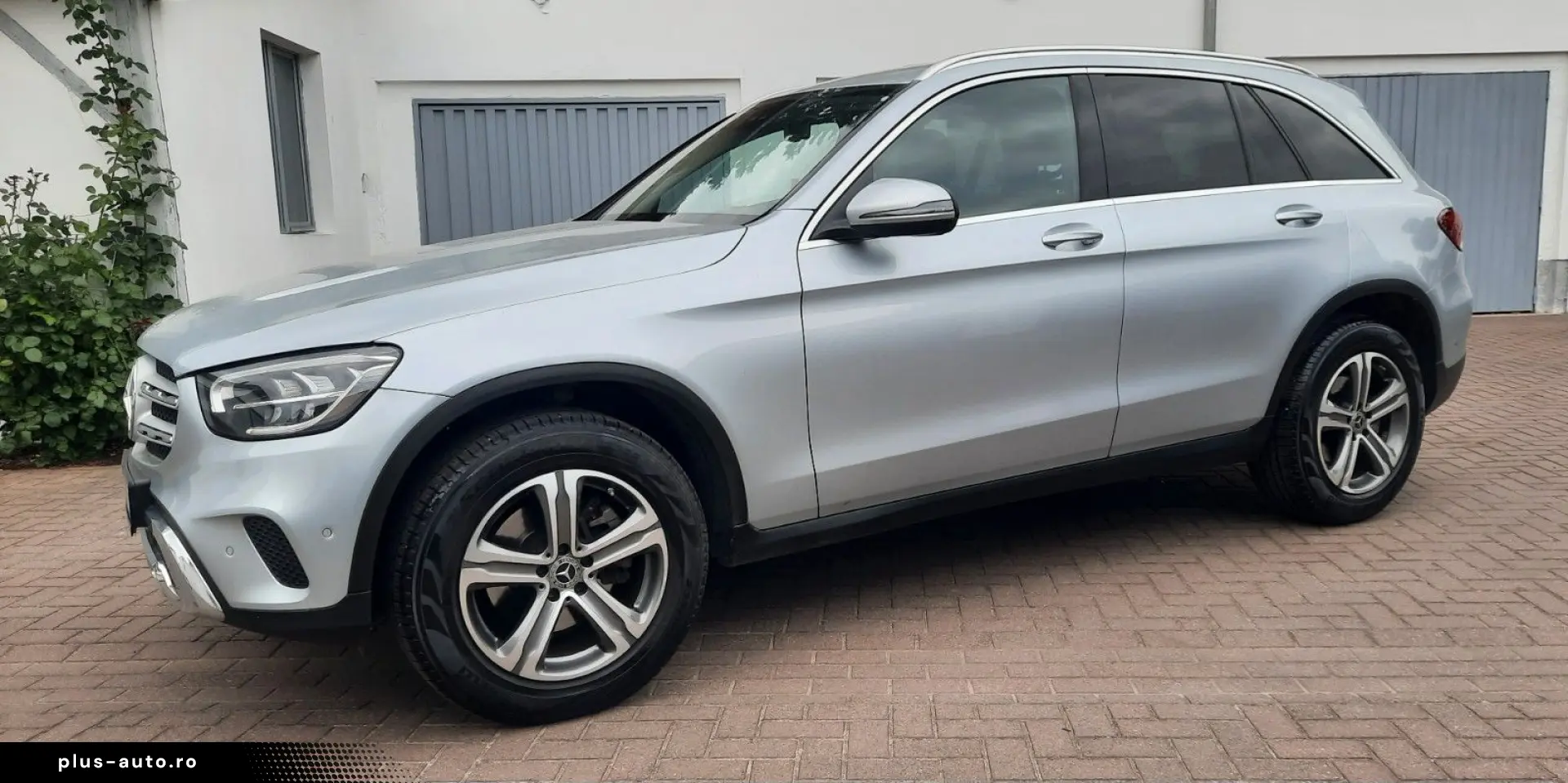MERCEDES-BENZ GLC 220 d 4Matic