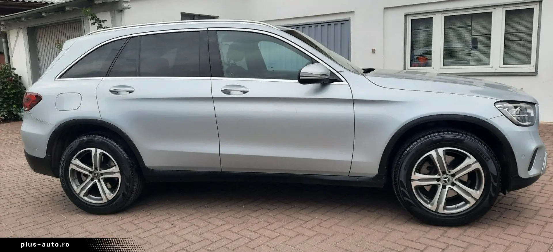 MERCEDES-BENZ GLC 220 d 4Matic