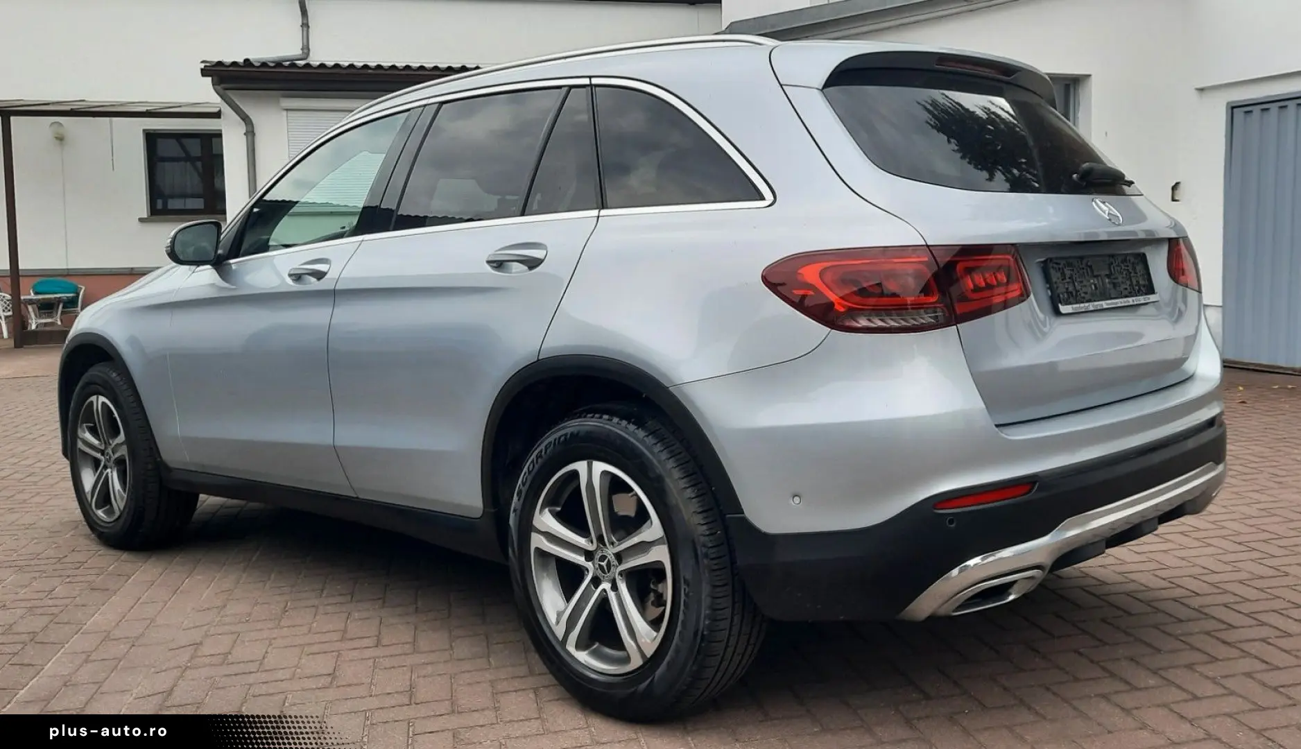 MERCEDES-BENZ GLC 220 d 4Matic