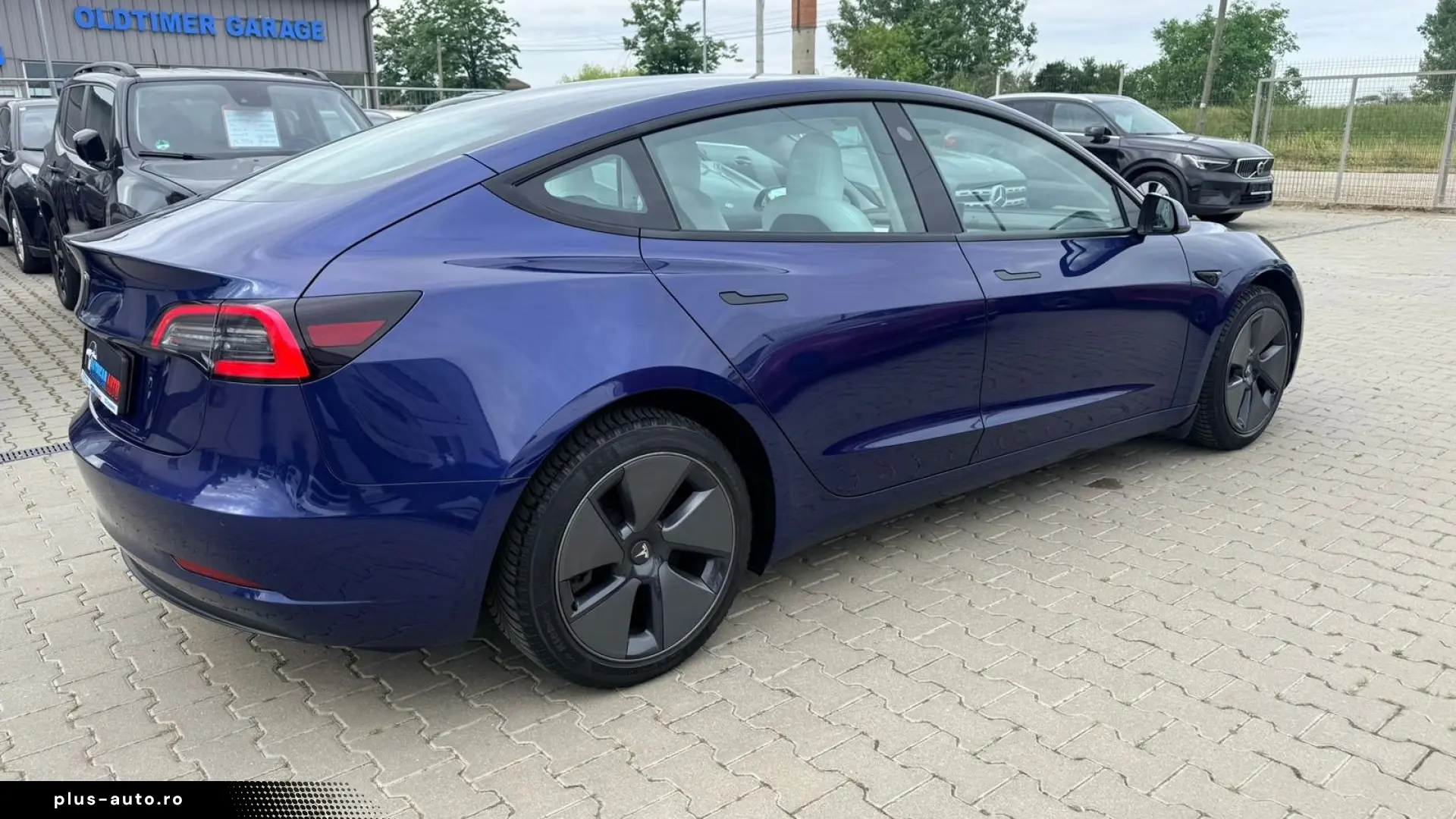 TESLA MODEL 3 Standard Range