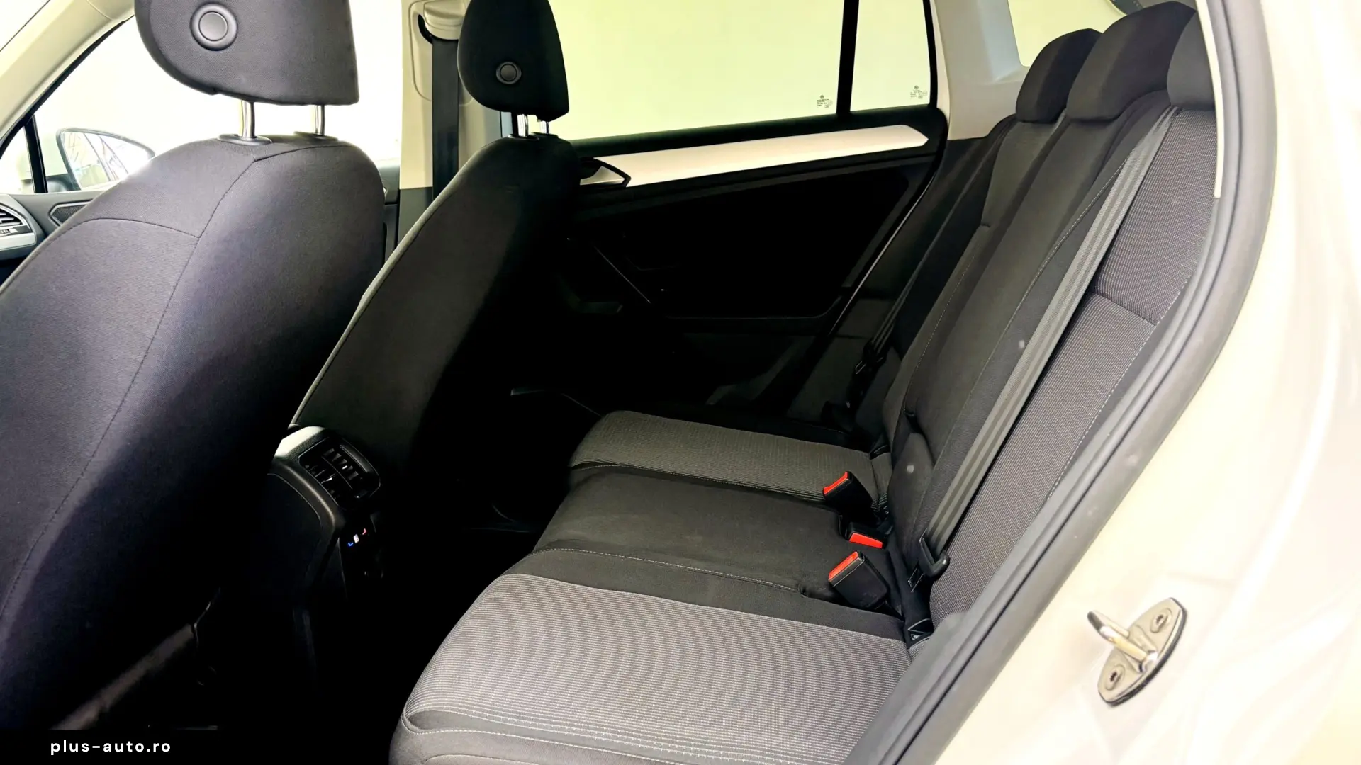 VOLKSWAGEN   TIGUAN   1.5 BENZINA   130CP   An 2021   Euro 6