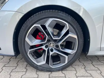 SKODA Octavia Limo RS 1HD MWST AHK NAVI ACC