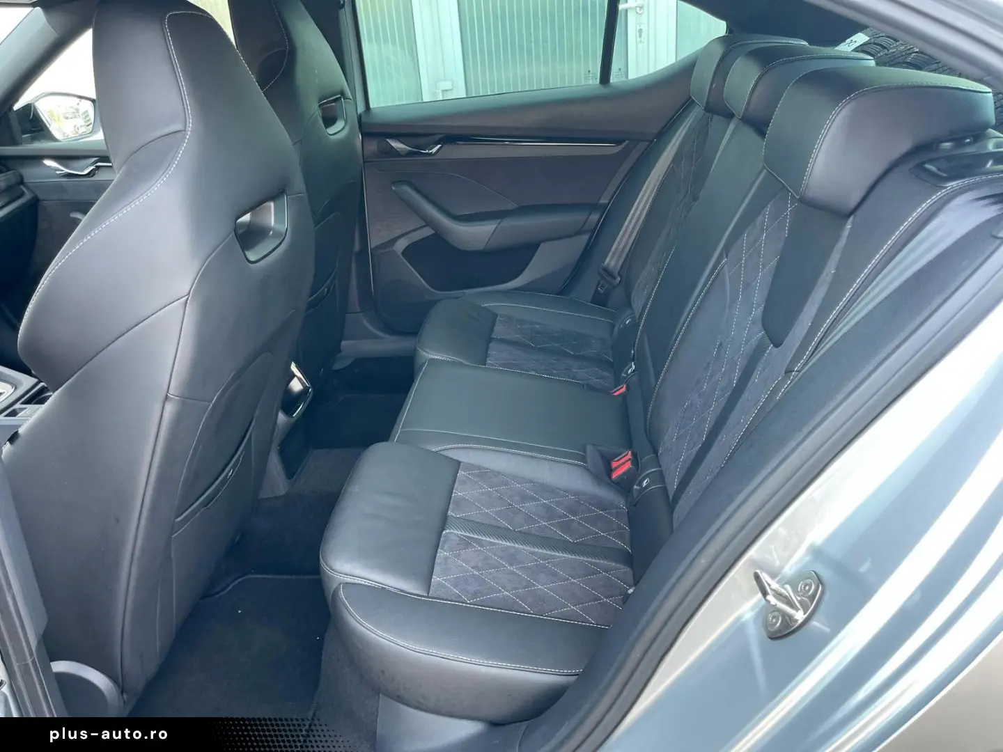 SKODA Octavia Limo RS 1HD MWST AHK NAVI ACC