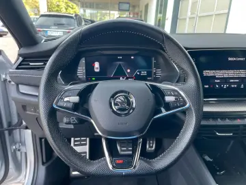 SKODA Octavia Limo RS 1HD MWST AHK NAVI ACC