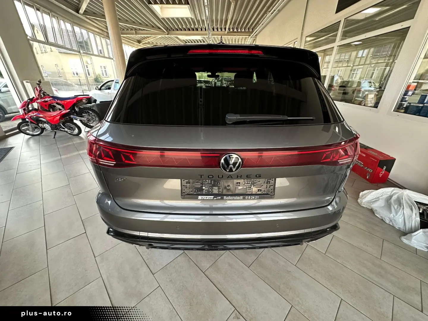 VW Touareg 3.0 TDI 330PS ABT-R-Line   VOLL
