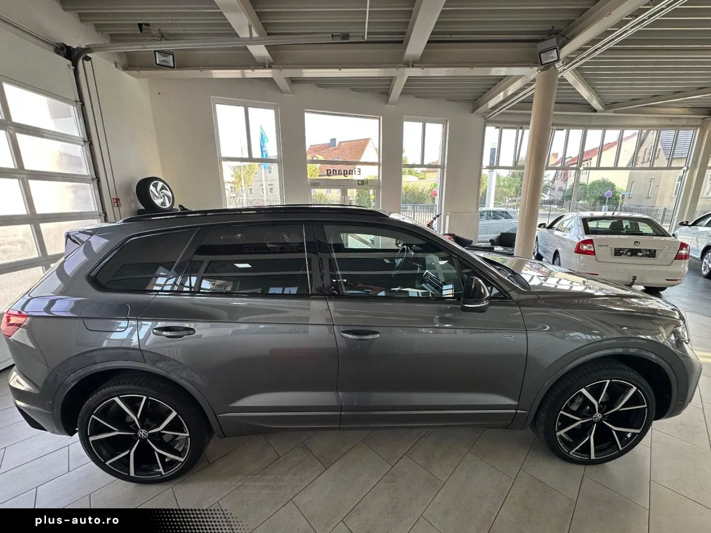 VW Touareg 3.0 TDI 330PS ABT-R-Line   VOLL