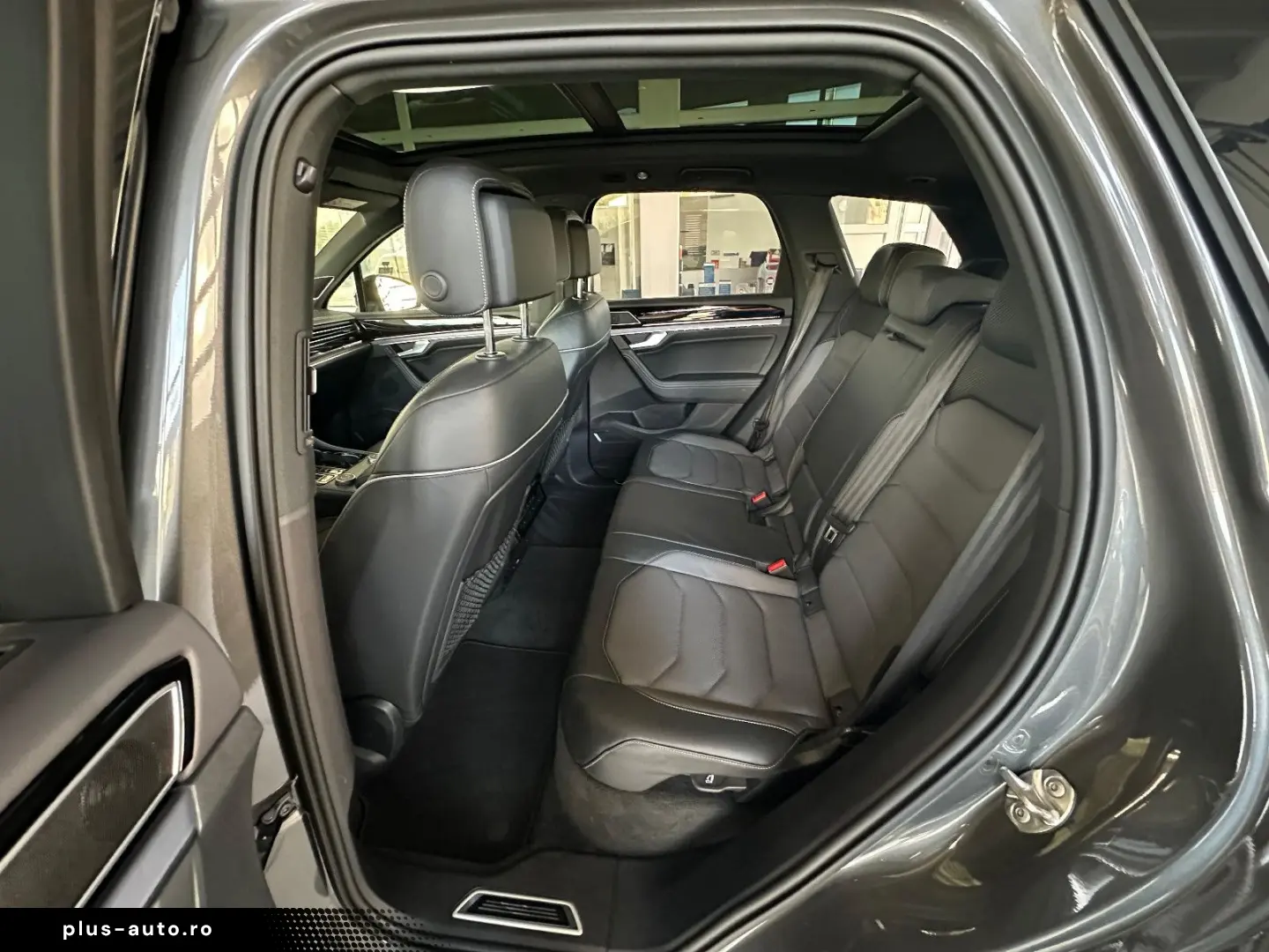 VW Touareg 3.0 TDI 330PS ABT-R-Line   VOLL
