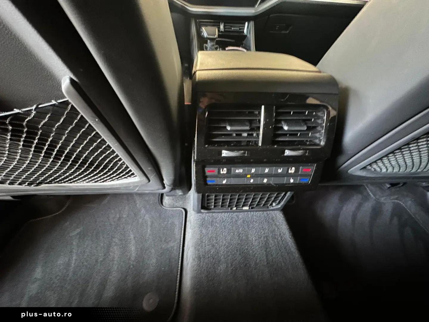 VW Touareg 3.0 TDI 330PS ABT-R-Line   VOLL
