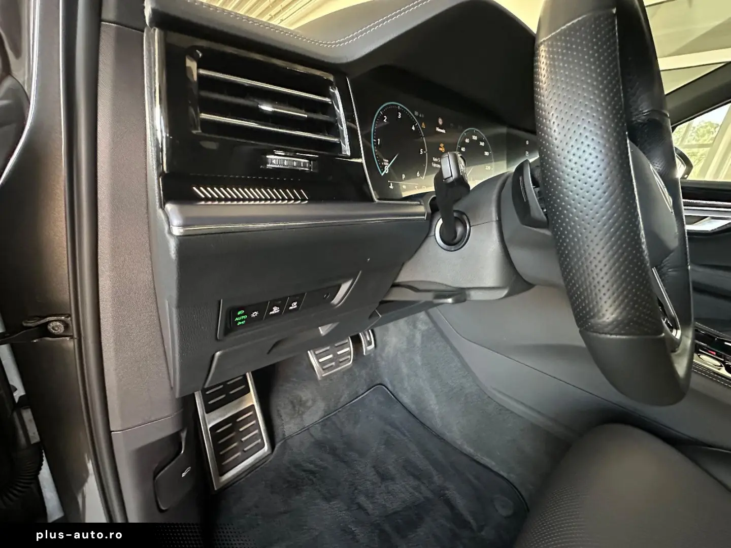 VW Touareg 3.0 TDI 330PS ABT-R-Line   VOLL