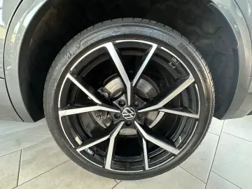 VW Touareg 3.0 TDI 330PS ABT-R-Line   VOLL