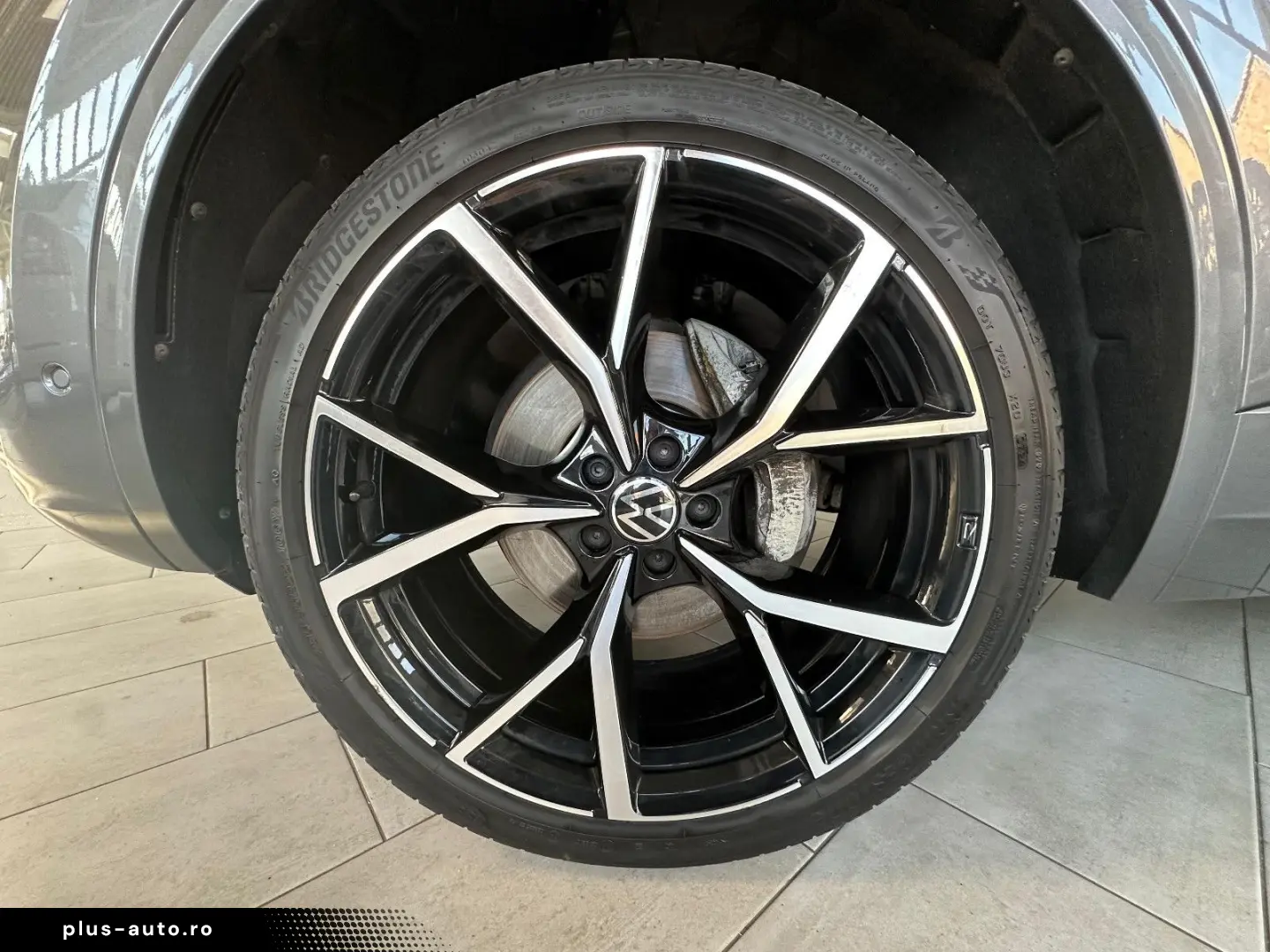VW Touareg 3.0 TDI 330PS ABT-R-Line   VOLL