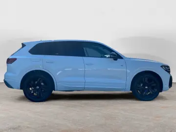 VW Touareg TDI R-Line  Black Style Matrix 20Z Luft