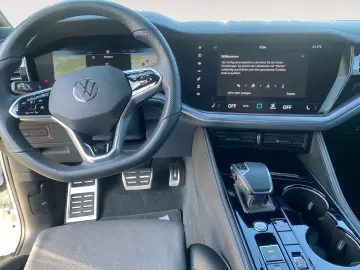 VW Touareg TDI R-Line  Black Style Matrix 20Z Luft