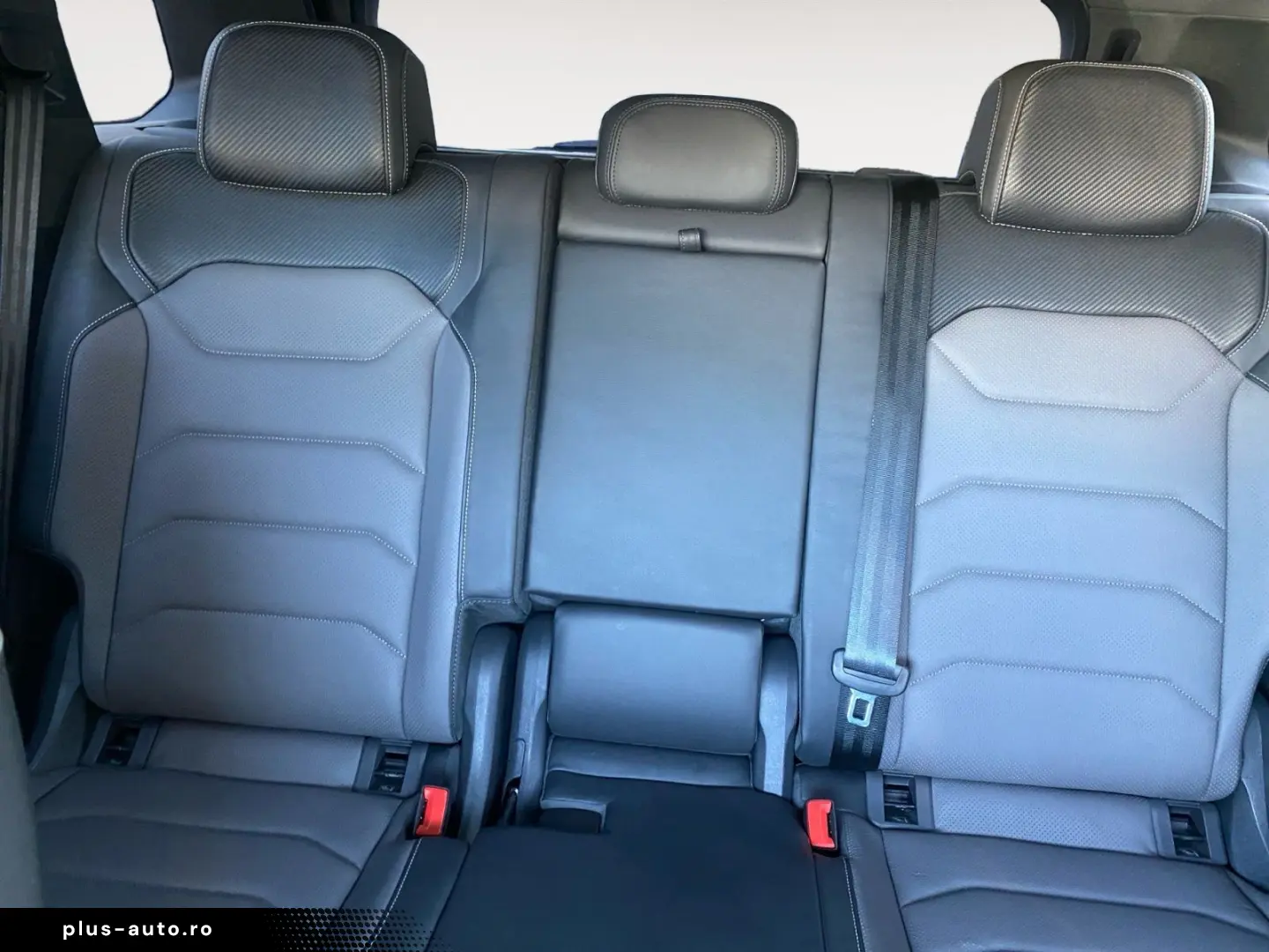 VW Touareg TDI R-Line  Black Style Matrix 20Z Luft