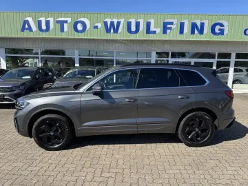 VW Touareg 3.0 TDI 4Motion R-Line ACC PANO CAM FLA