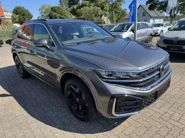 VW Touareg 3.0 TDI 4Motion R-Line ACC PANO CAM FLA
