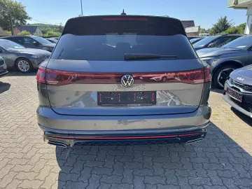 VW Touareg 3.0 TDI 4Motion R-Line ACC PANO CAM FLA