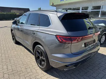 VW Touareg 3.0 TDI 4Motion R-Line ACC PANO CAM FLA