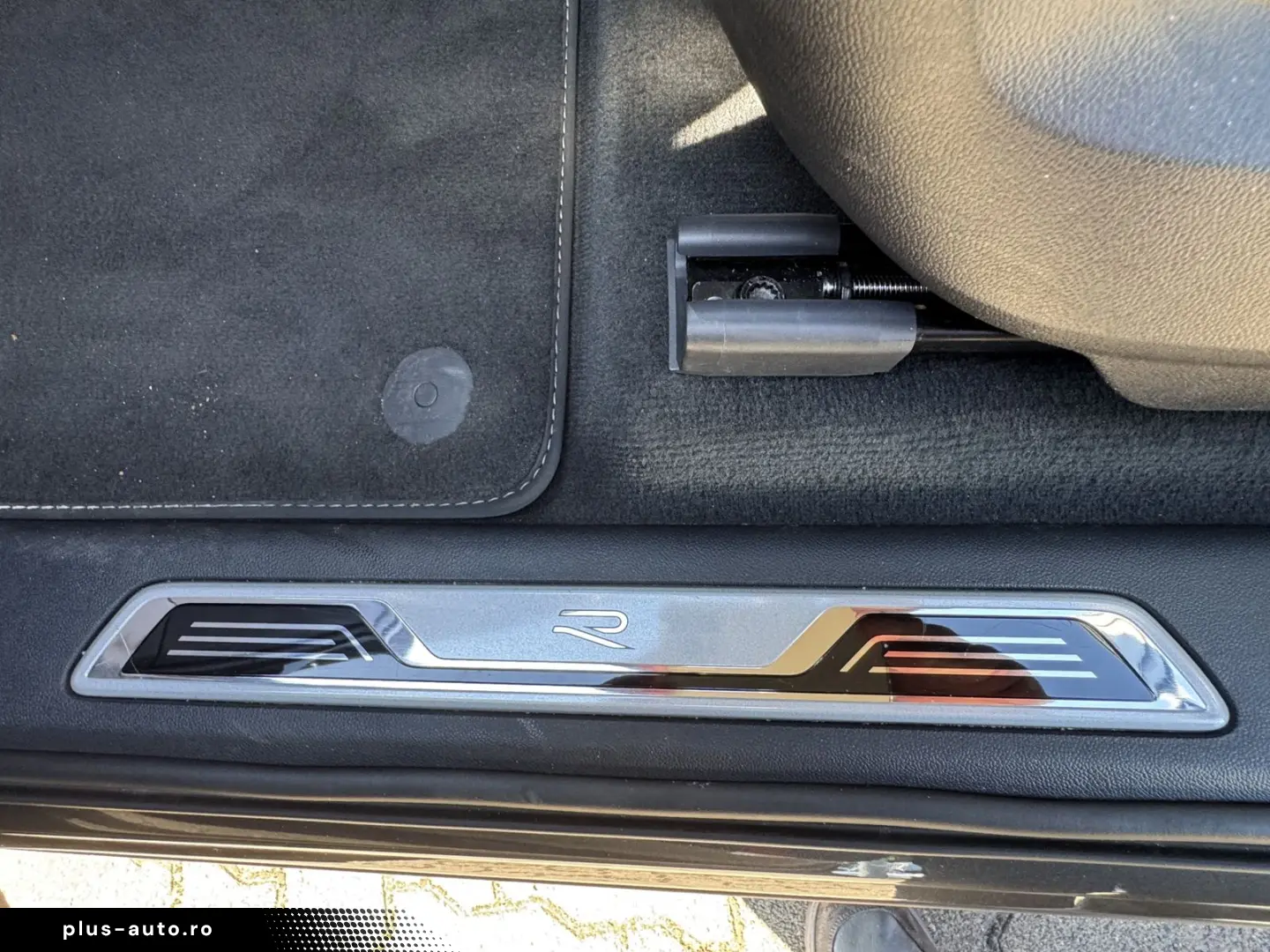 VW Touareg 3.0 TDI 4Motion R-Line ACC PANO CAM FLA