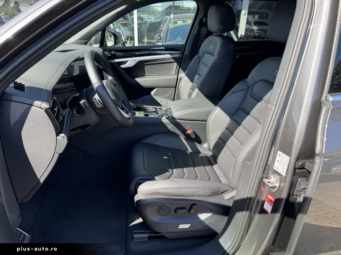 VW Touareg 3.0 TDI 4Motion R-Line ACC PANO CAM FLA