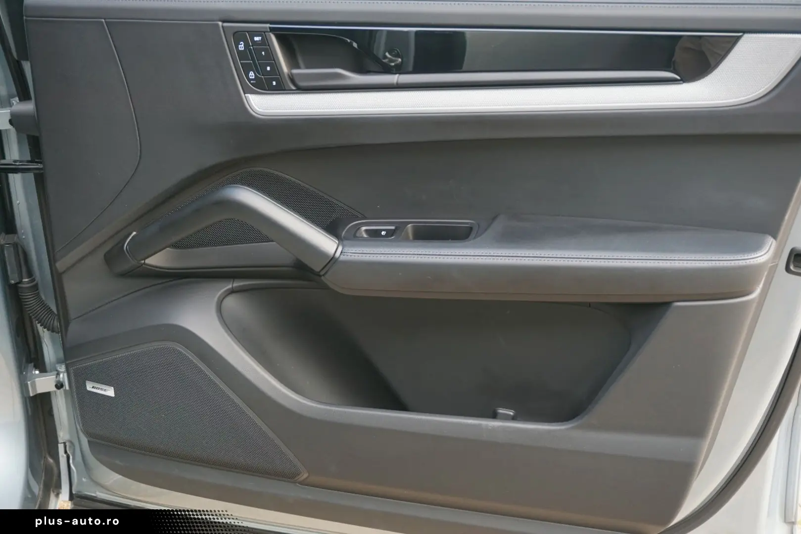 PORSCHE Cayenne Coupe SE-Hybrid HAL Sp.Abgas SportDesign