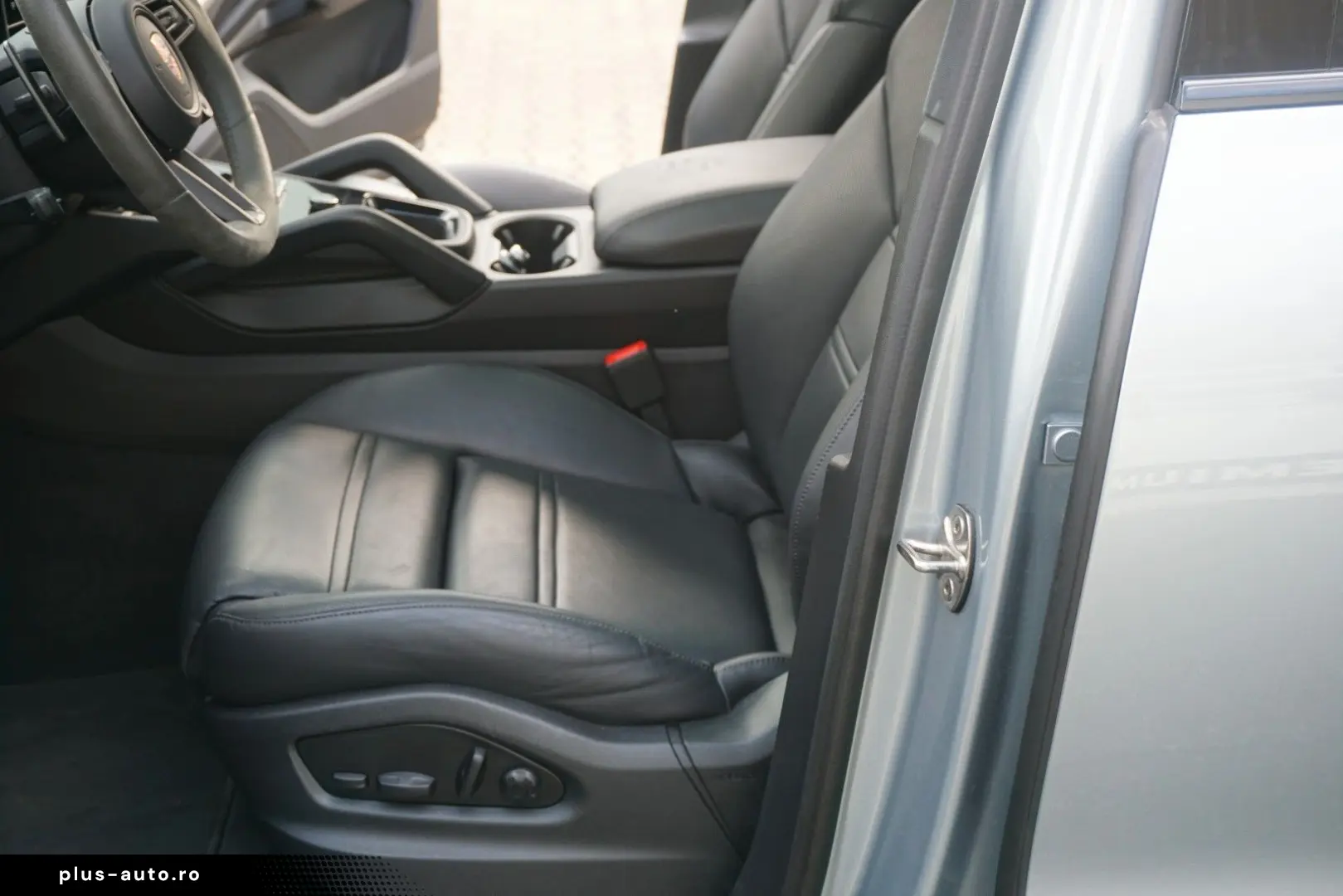 PORSCHE Cayenne Coupe SE-Hybrid HAL Sp.Abgas SportDesign